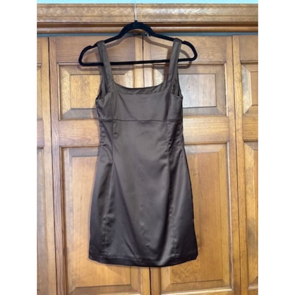Wilfred Aritzia Cocoa Brown Shine Satin Square Neck Mini Dress Quiet Luxury SZ 6 - Picture 6 of 12